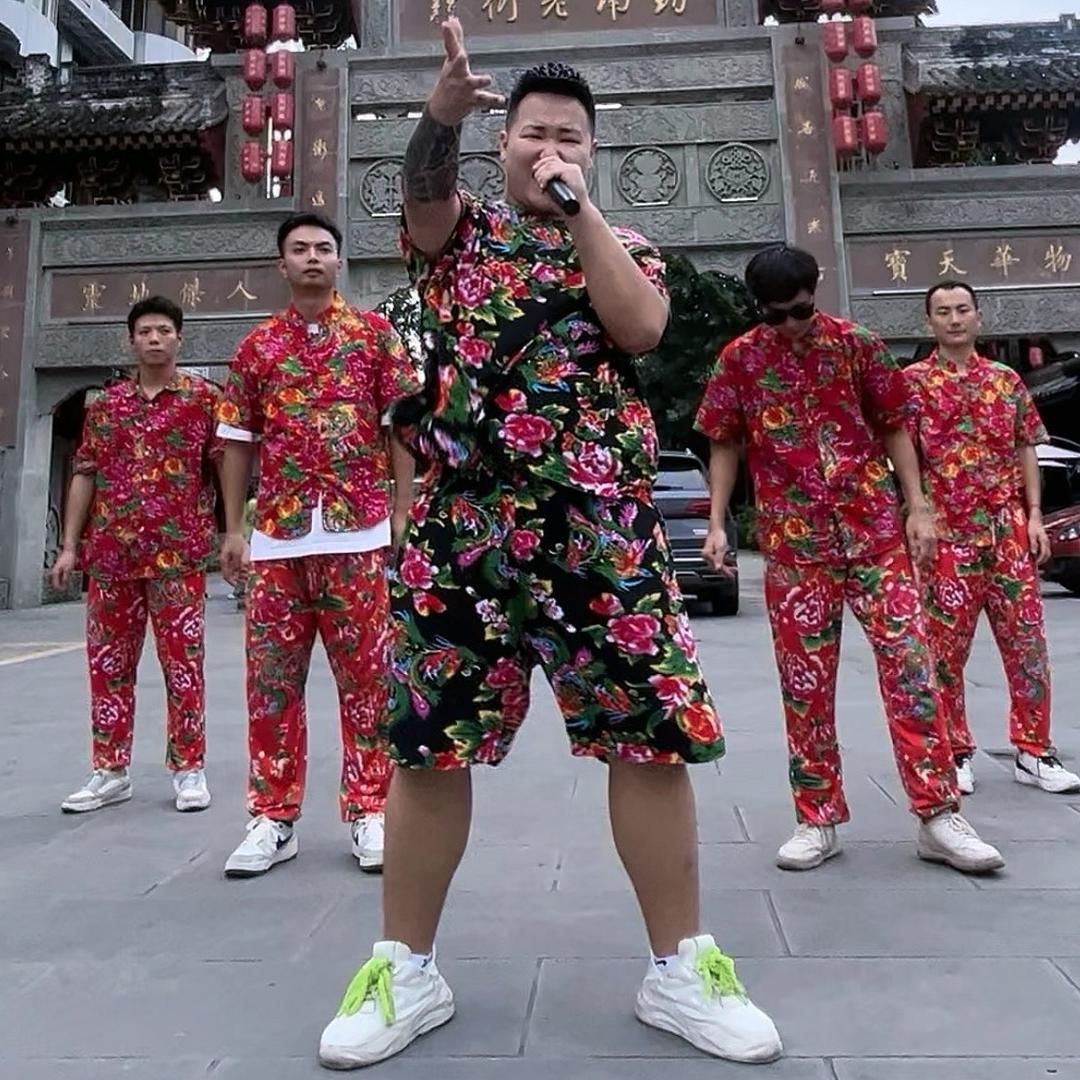 乐至米兰跳舞蛋糕