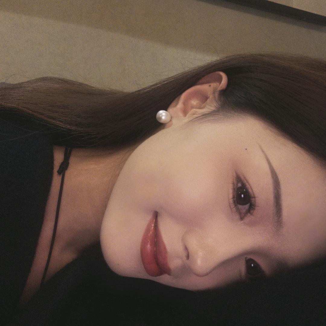 梦梦.