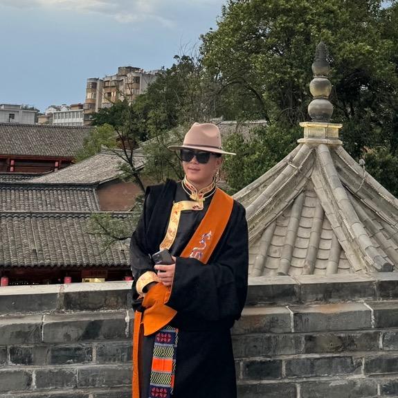 弹唱者🎸扎西旦珠