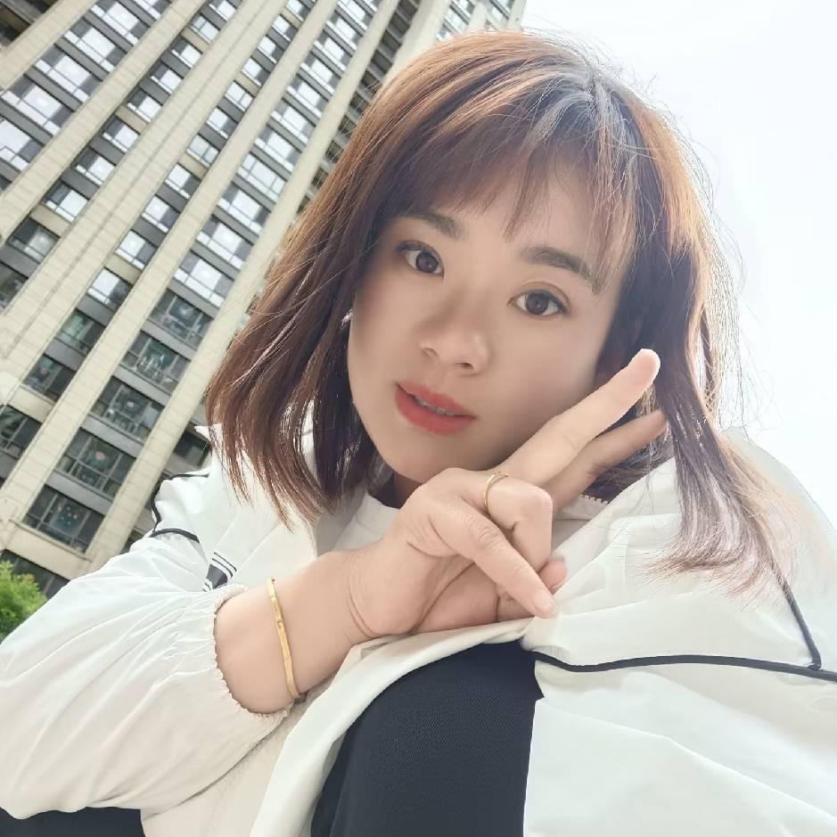 网红零食小叔叔的姐姐