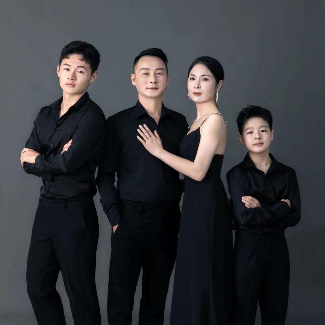 帅哥他妈