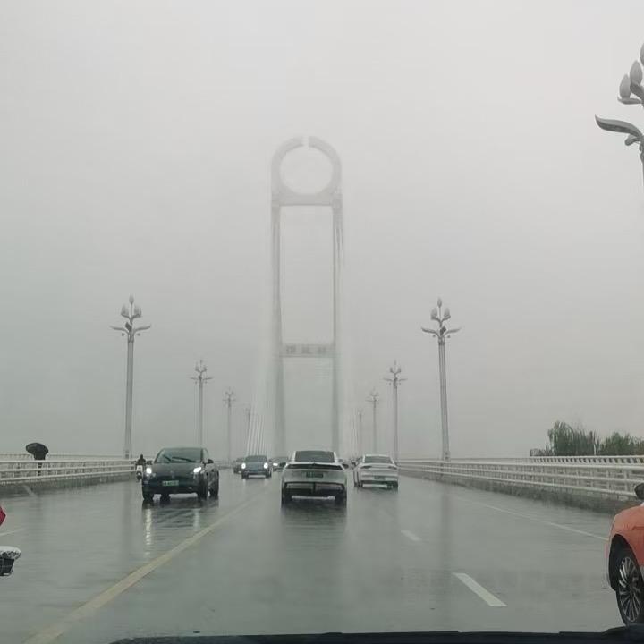 🌊☂️风雨自己扛☔️💦💦