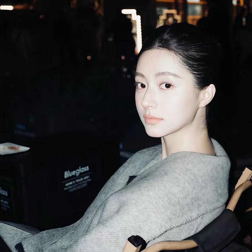 下一秒转身