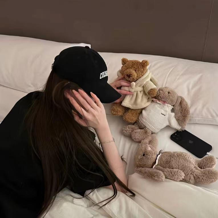 𝓤𝓷𝓻𝓮𝓺𝓾𝓲𝓽𝓮𝓭