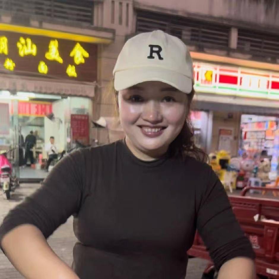 阿玲手撕鸡摆摊