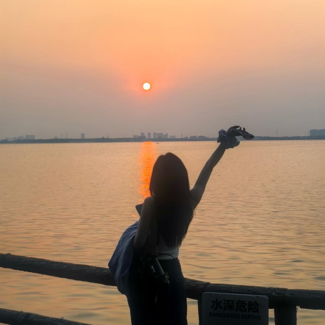 早睡早起老年人