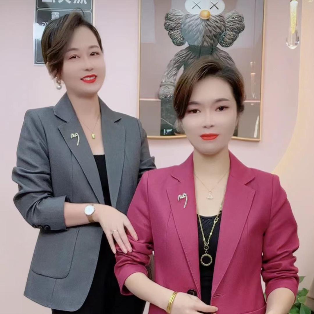 小霞高端女装