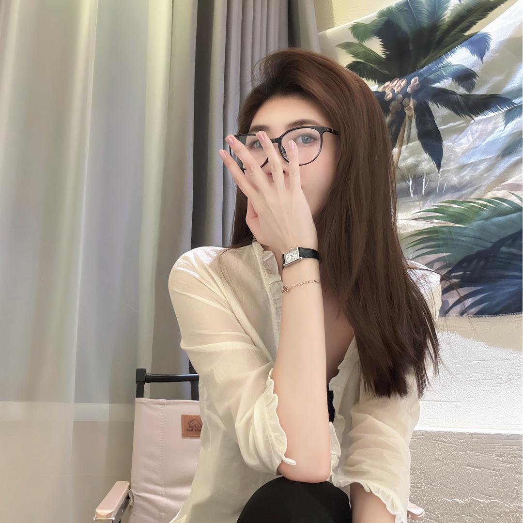 宁宁服饰-