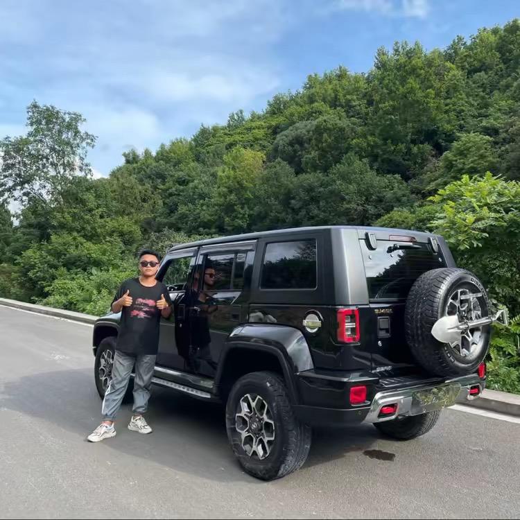 邻水啊维二手车