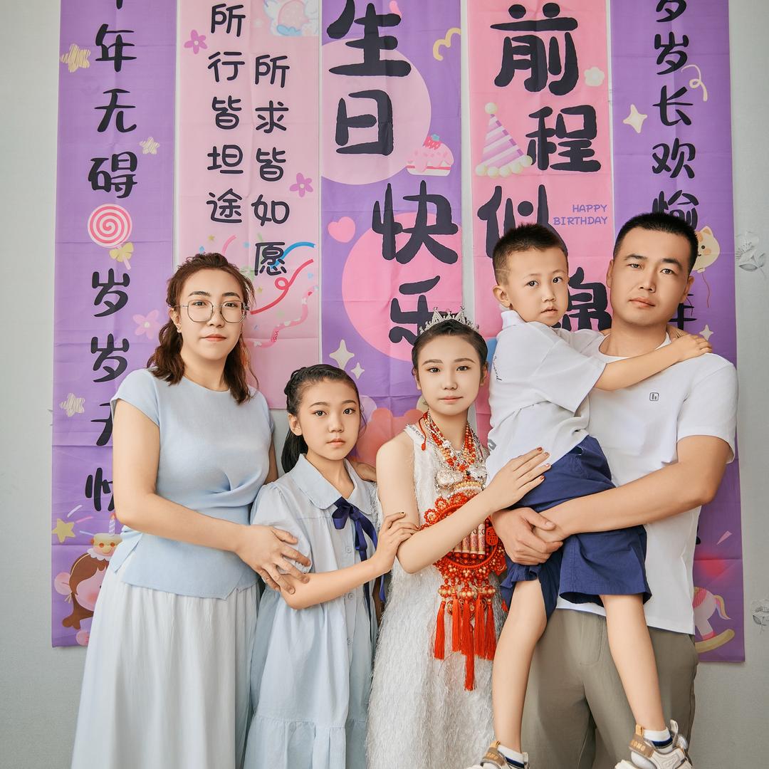 安安一拖三日常