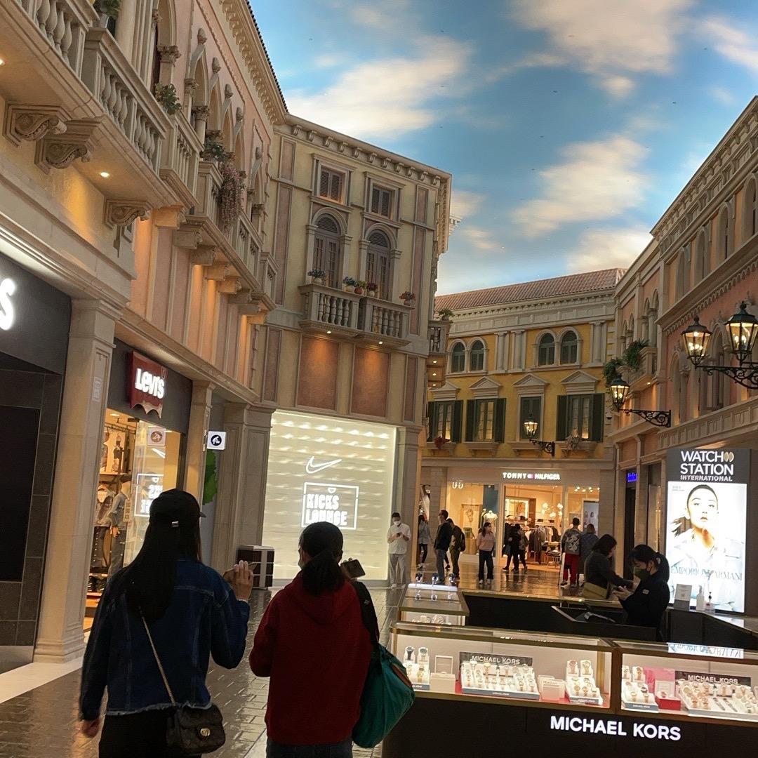 Unique loyaltyrosy c