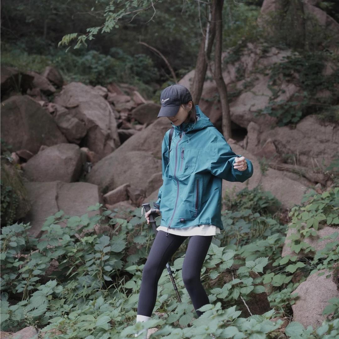 党总轻奢潮牌服饰店