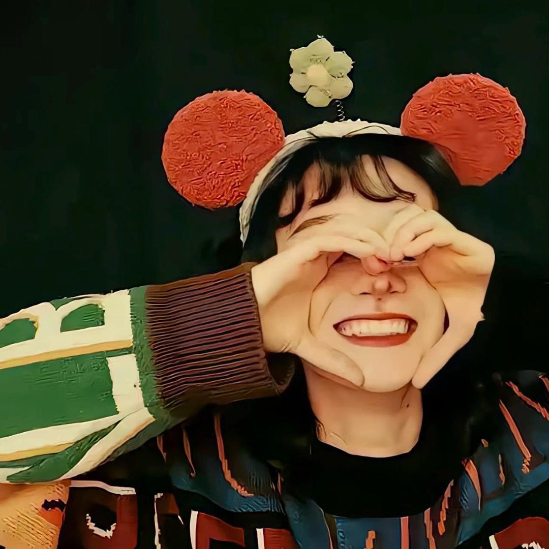 ʰᵉˡˡᵒ𝙠𝙞𝙩𝙩𝙮