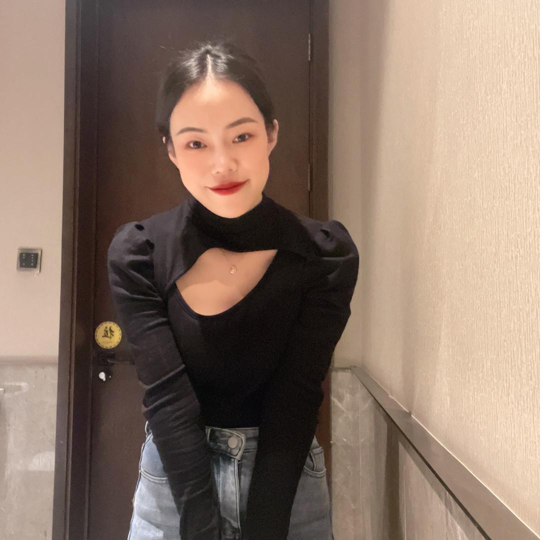 济南洛口JUZI 女装批发