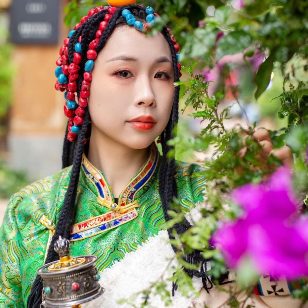 彡你一巴掌
