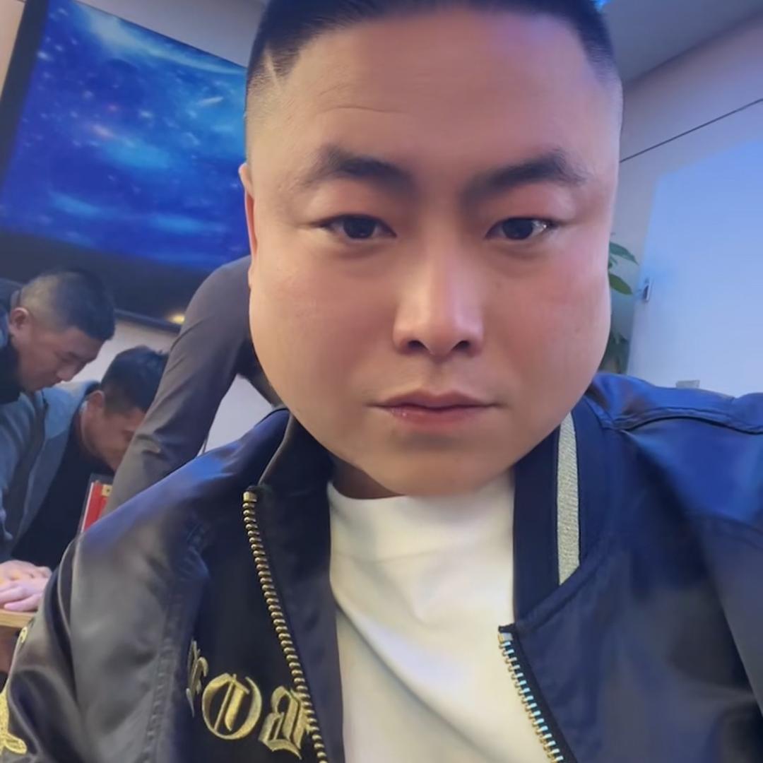 嗨万、