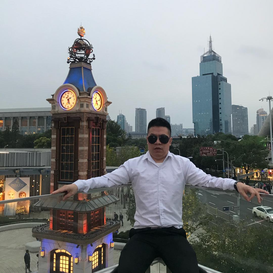 台湾省隔壁的小伙