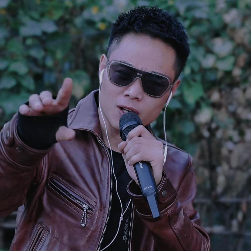 🎤岩轩（山里人）@抖音