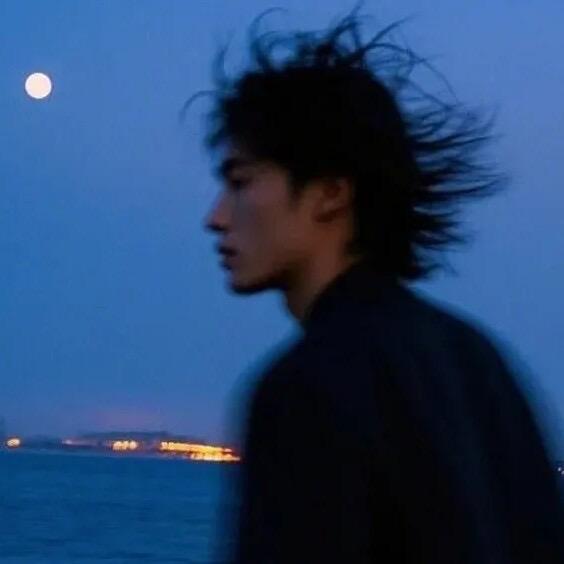 威仕顿游泳健身 一念