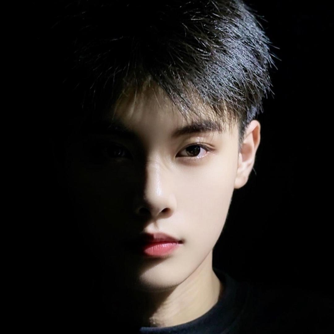 ✨ 弗·朗·所·戈¹⁹⁹⁷💫