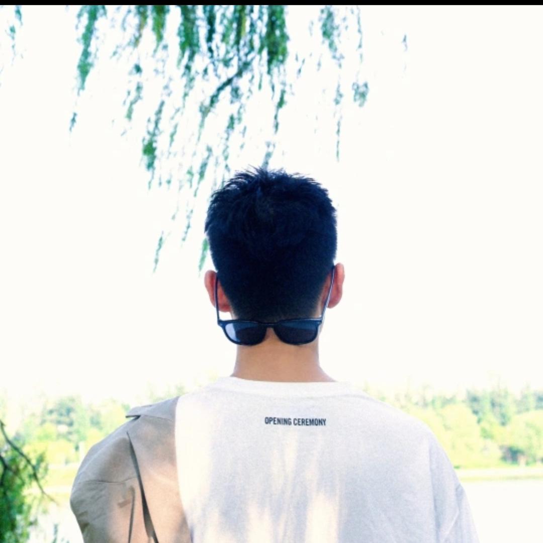 乐煊Leo