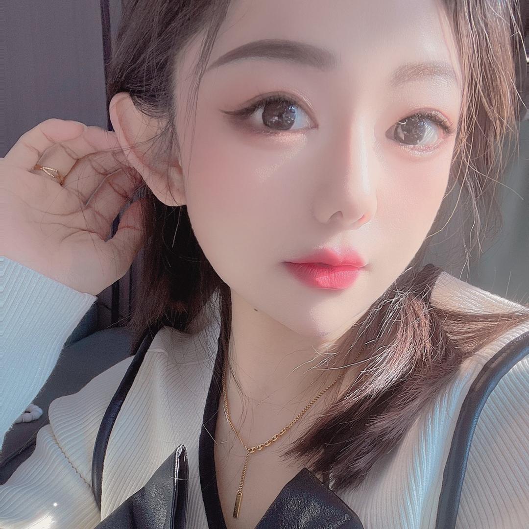 就娜娜娜