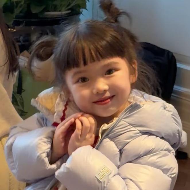 小熊爱吃巧克力