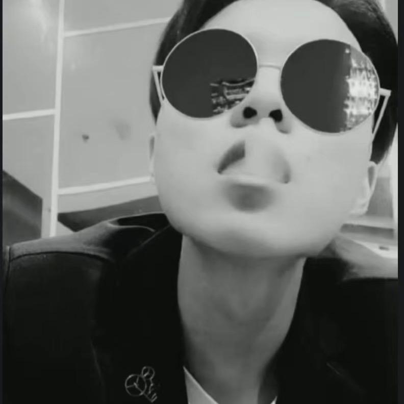 LXvv
