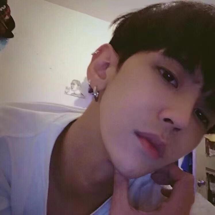 晚睡