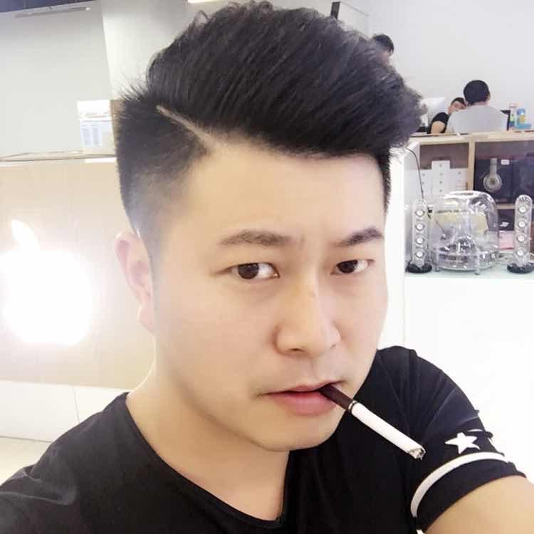 axiong