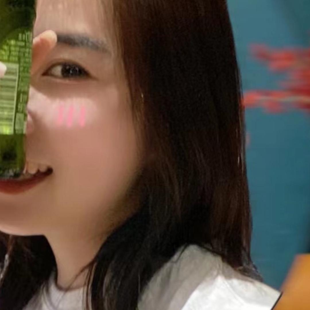 一个憨憨᭄