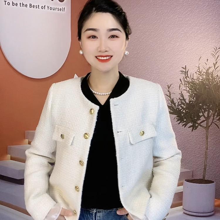梦如服饰工厂店