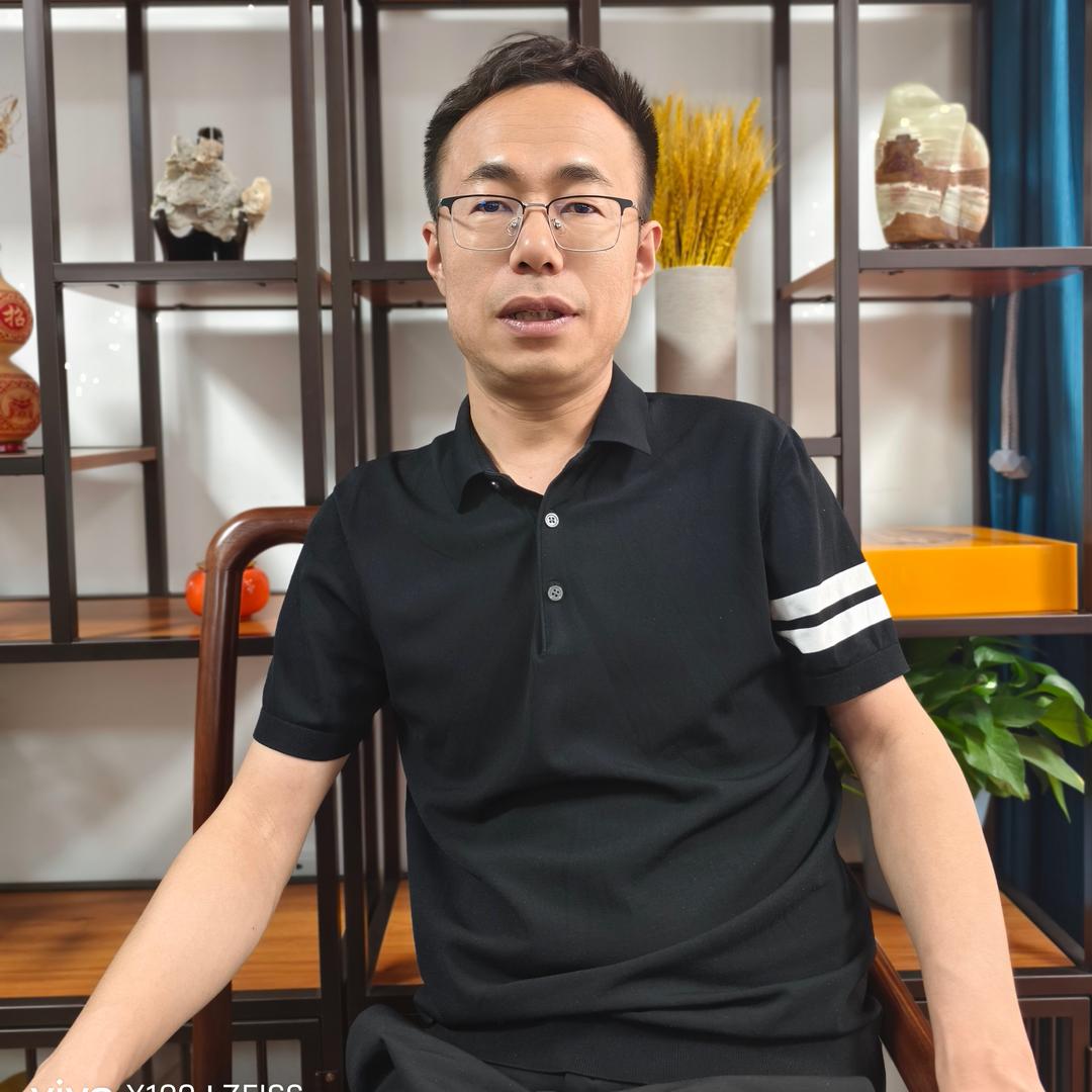 新疆奔驰旅游定制 闲哥