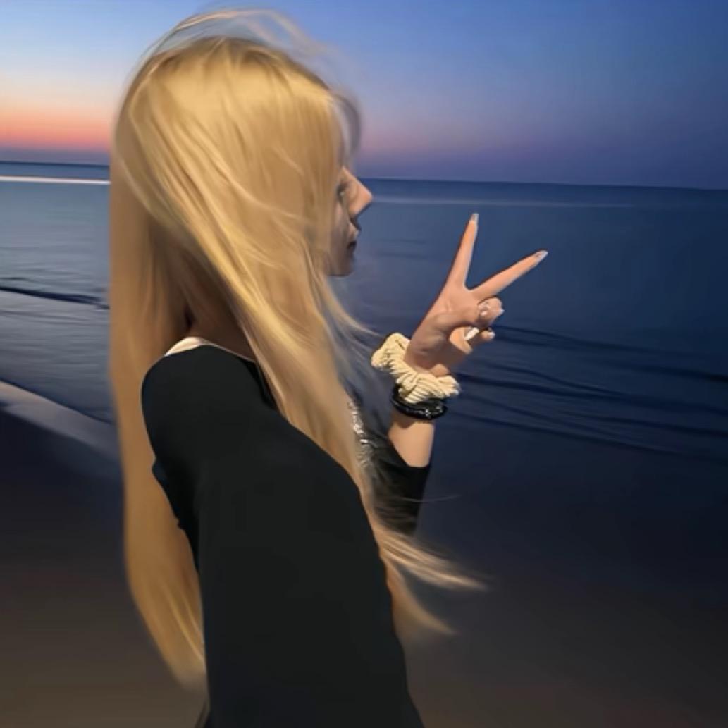 阳光明媚大女孩