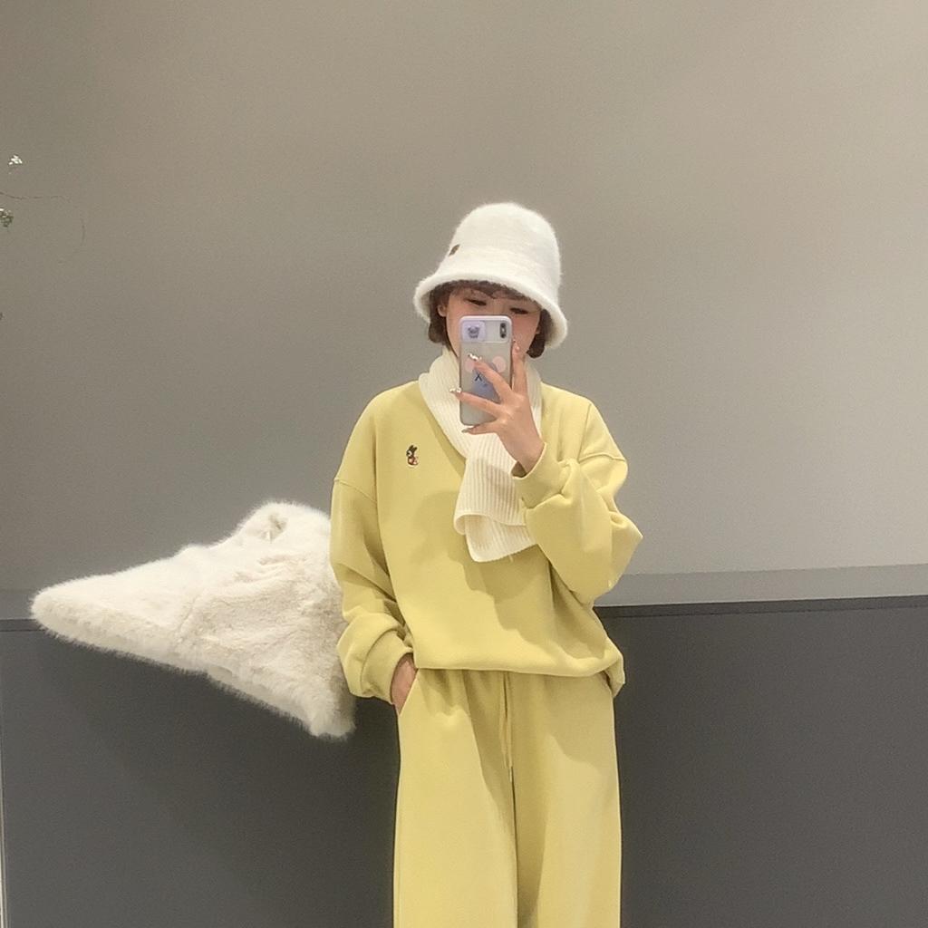 万盛经开区梁女士的女装店