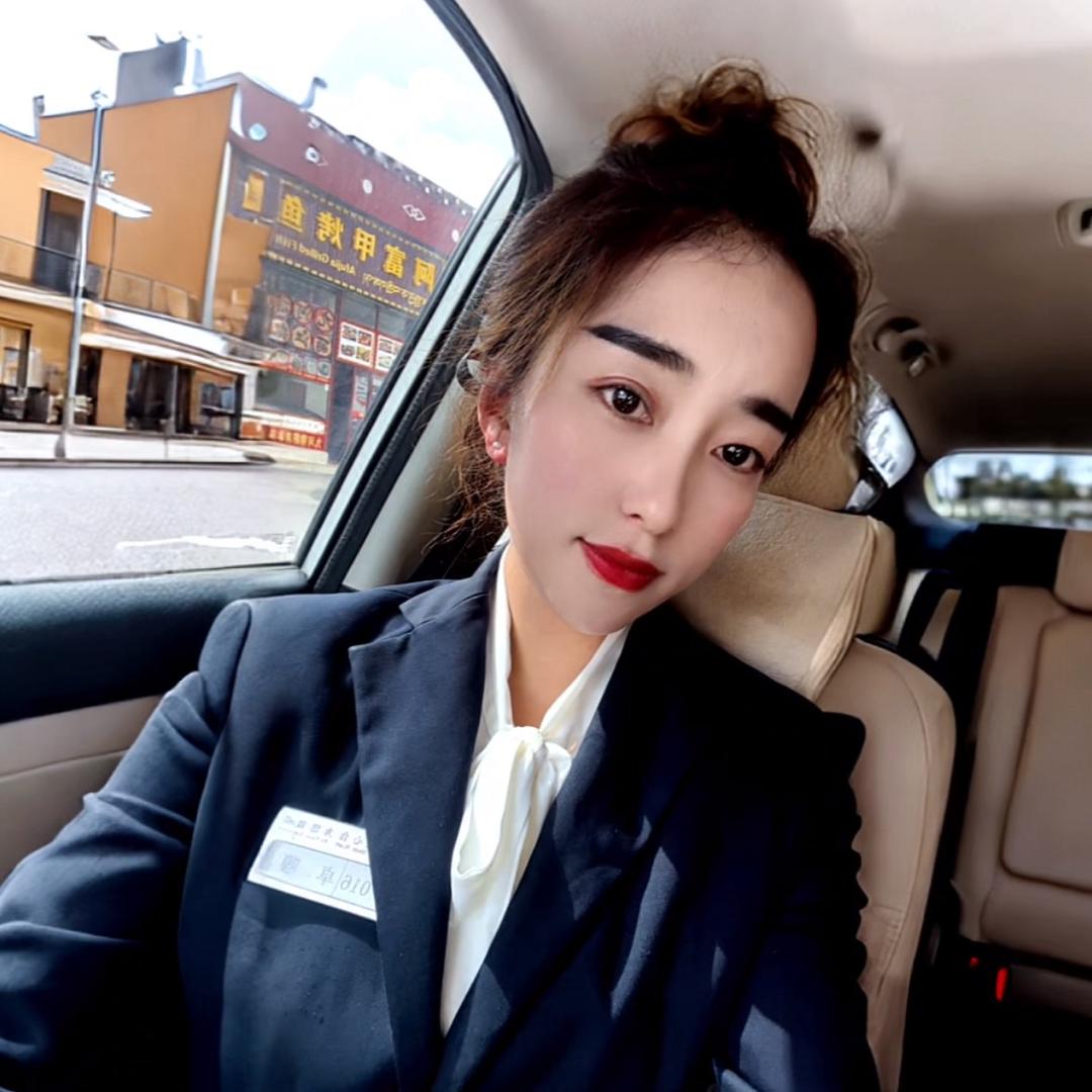 卓嘎  👧