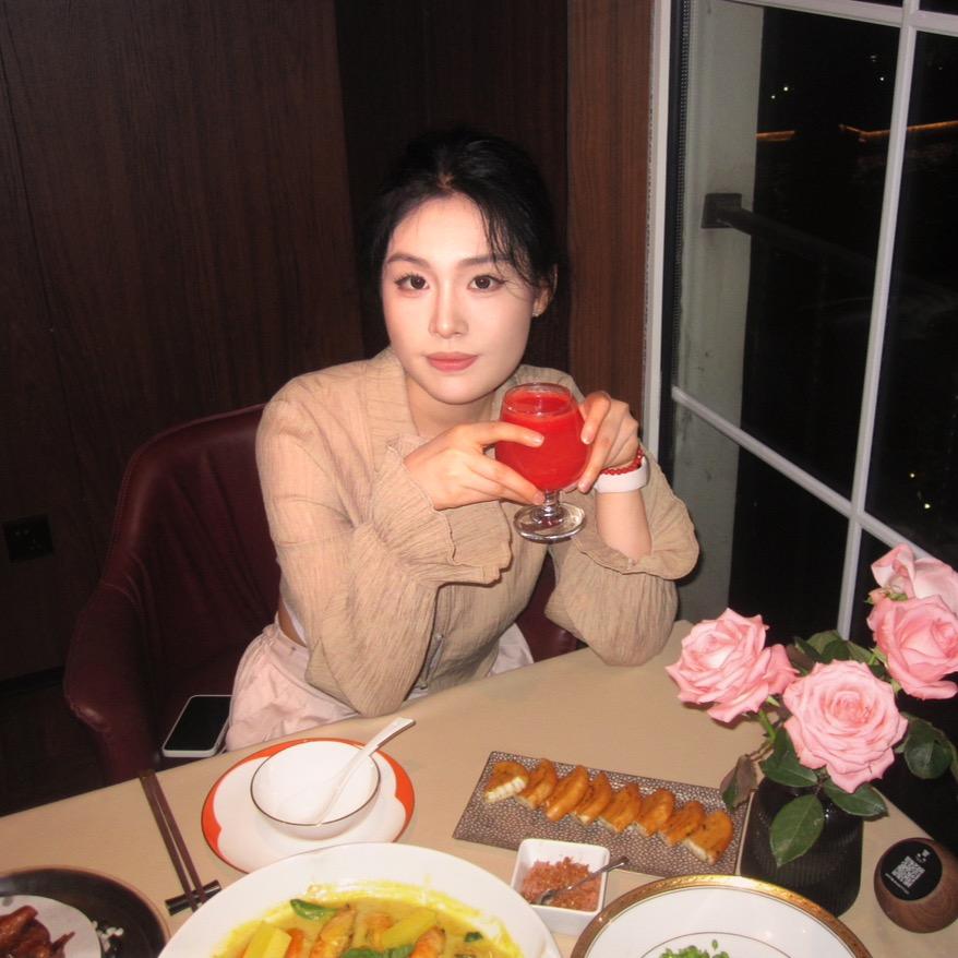 呦呦很忙