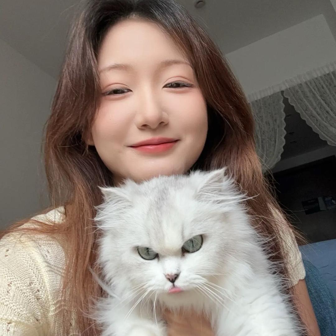 苏……