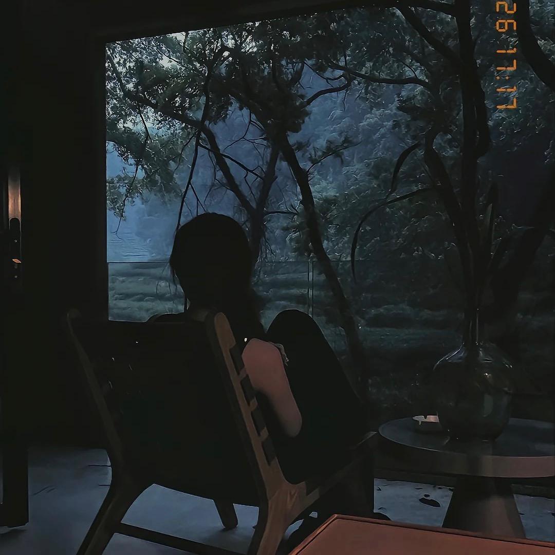 萍萍.