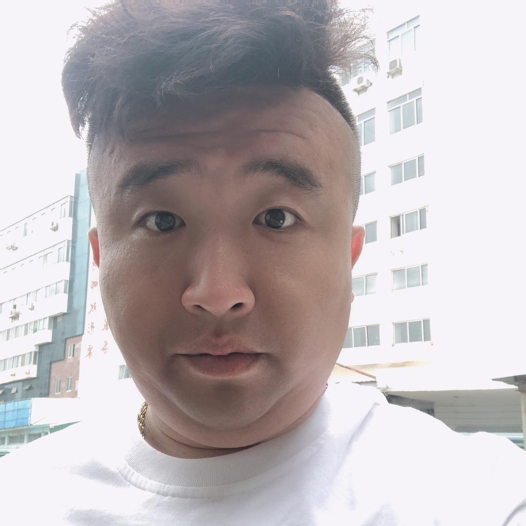 吴震㊣