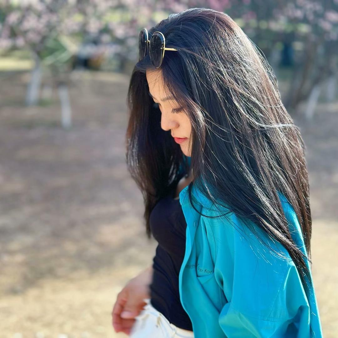 Ms  zhang