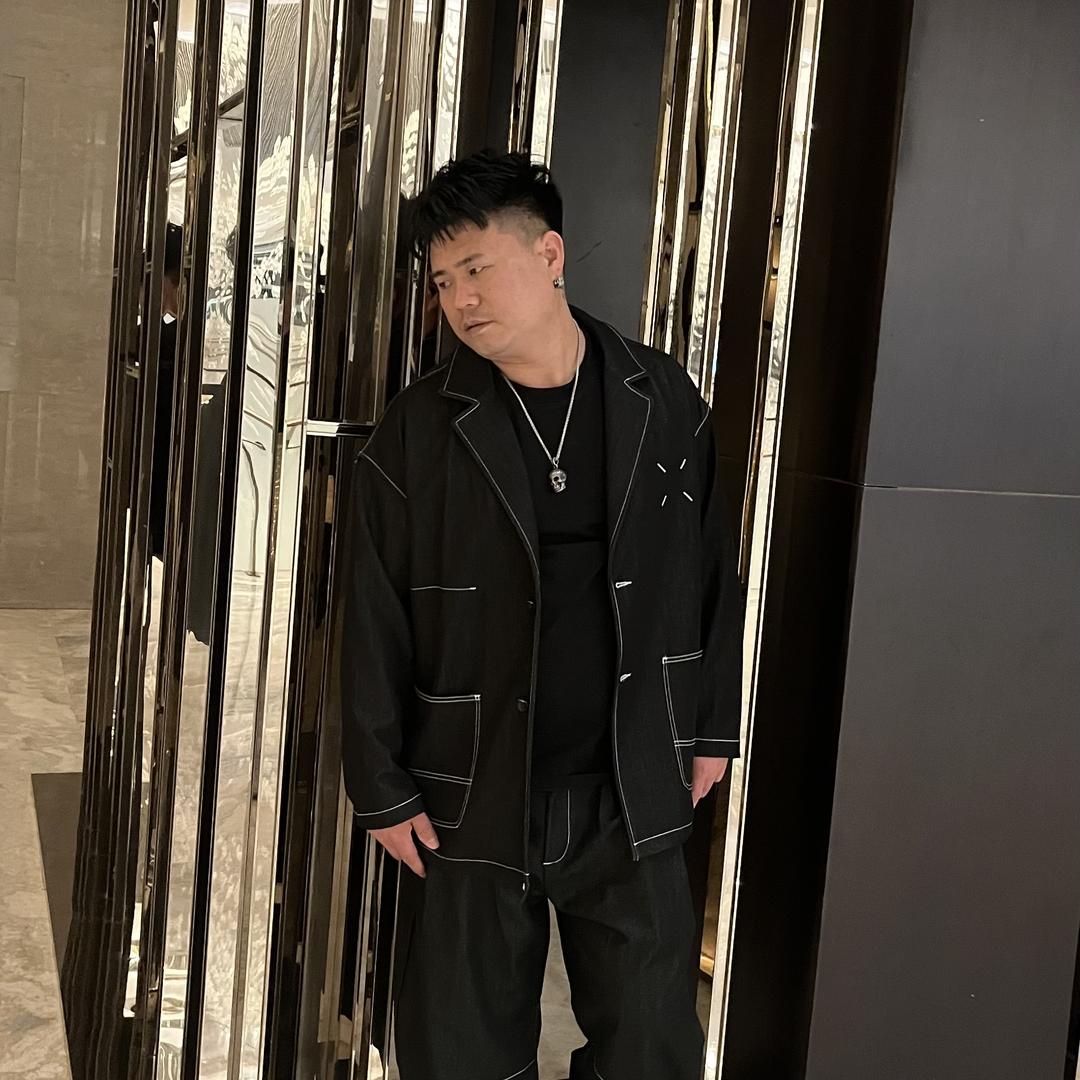 湄潭李奇奇发型设计
