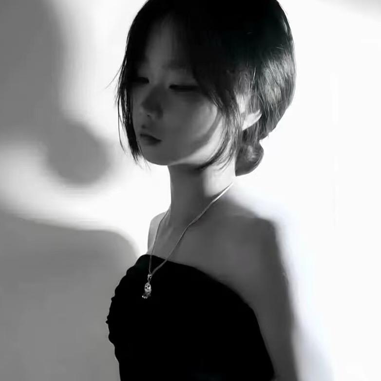 かAgonie. 🎱