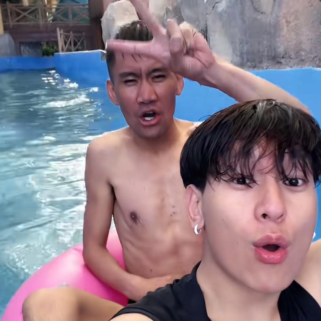 只点赞丑的