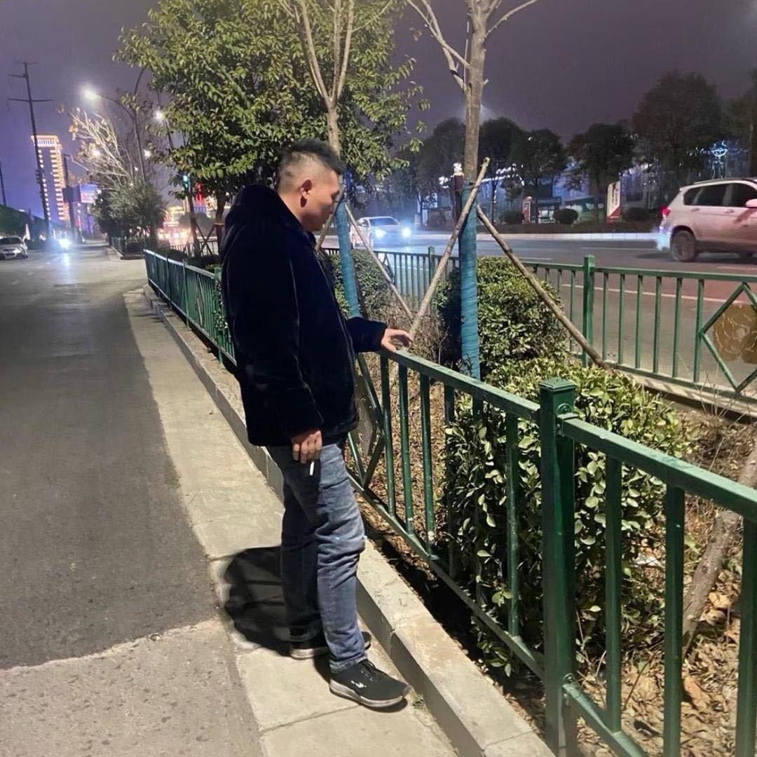 乐山车之翔二手车快乐吧
