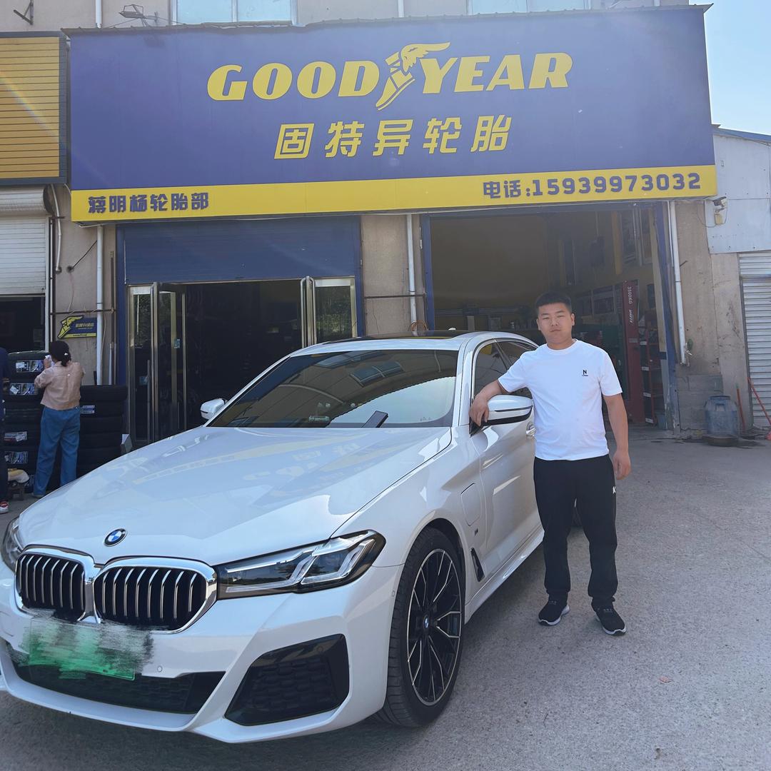 长葛蒋明杨轮胎批发