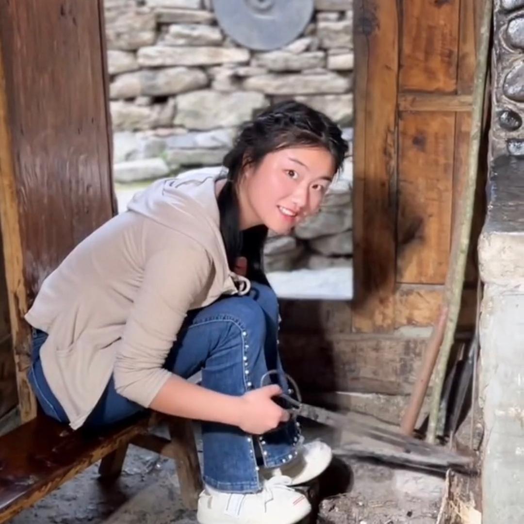 小镇旭旭