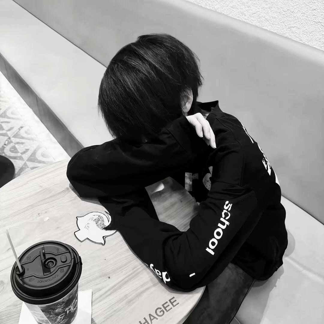 ︋︋︋︋︋   ㅤ ㅤㅤㅤㅤ