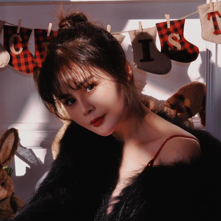 兔子白-吕彩英@抖音