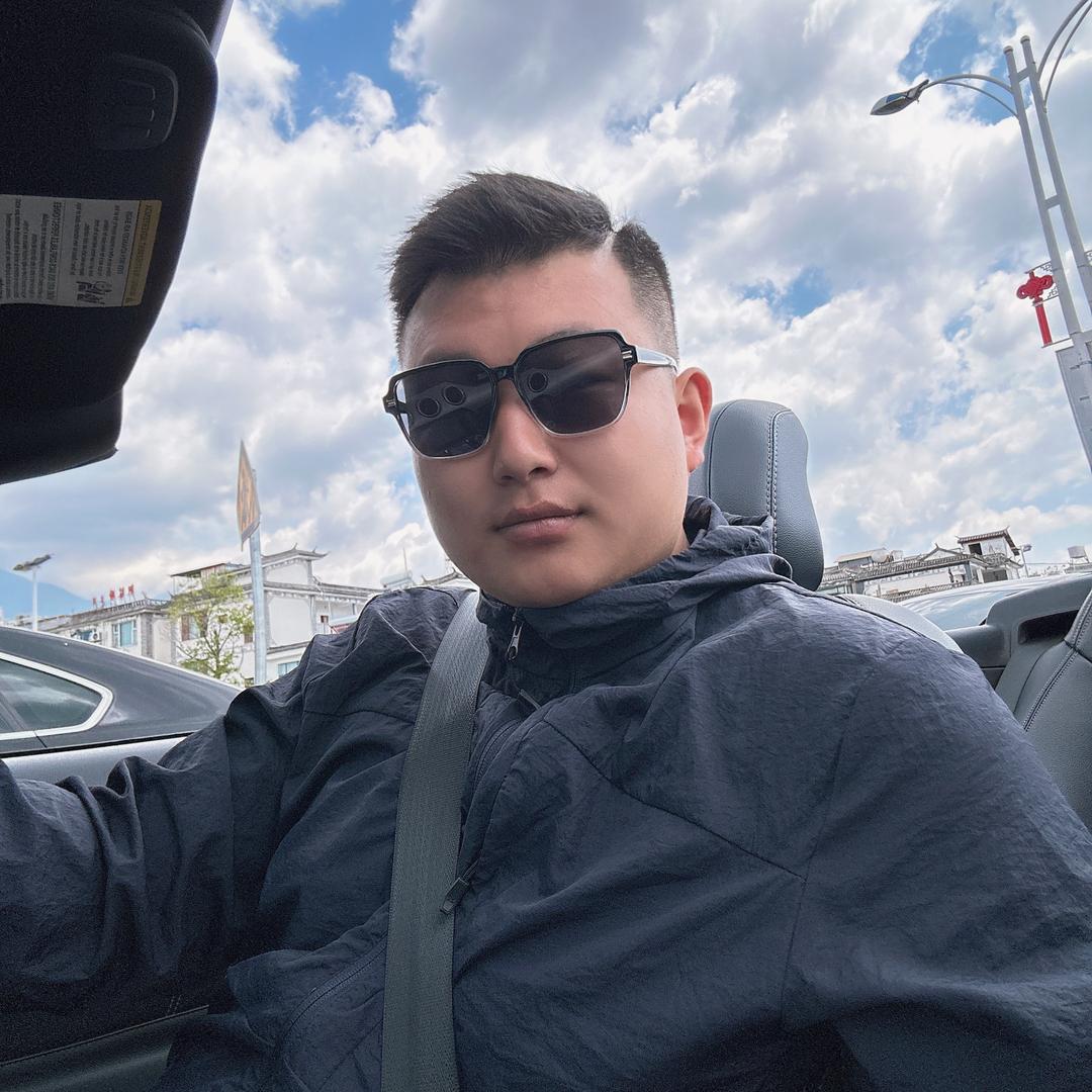 一昂珠宝「金包银」